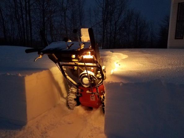 021317-buckfield-storm-24-inches-23